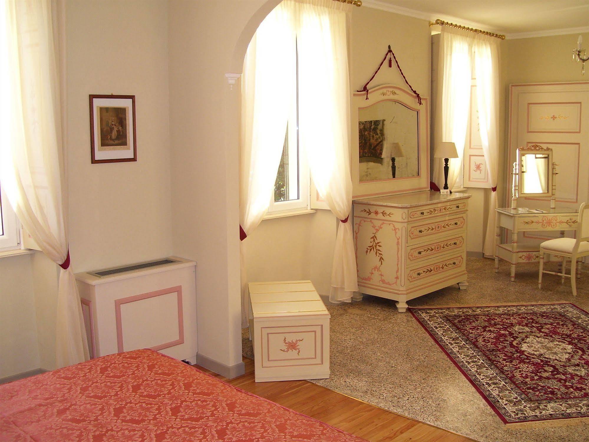 Villa La Mirabella Cadenabbia Bagian luar foto