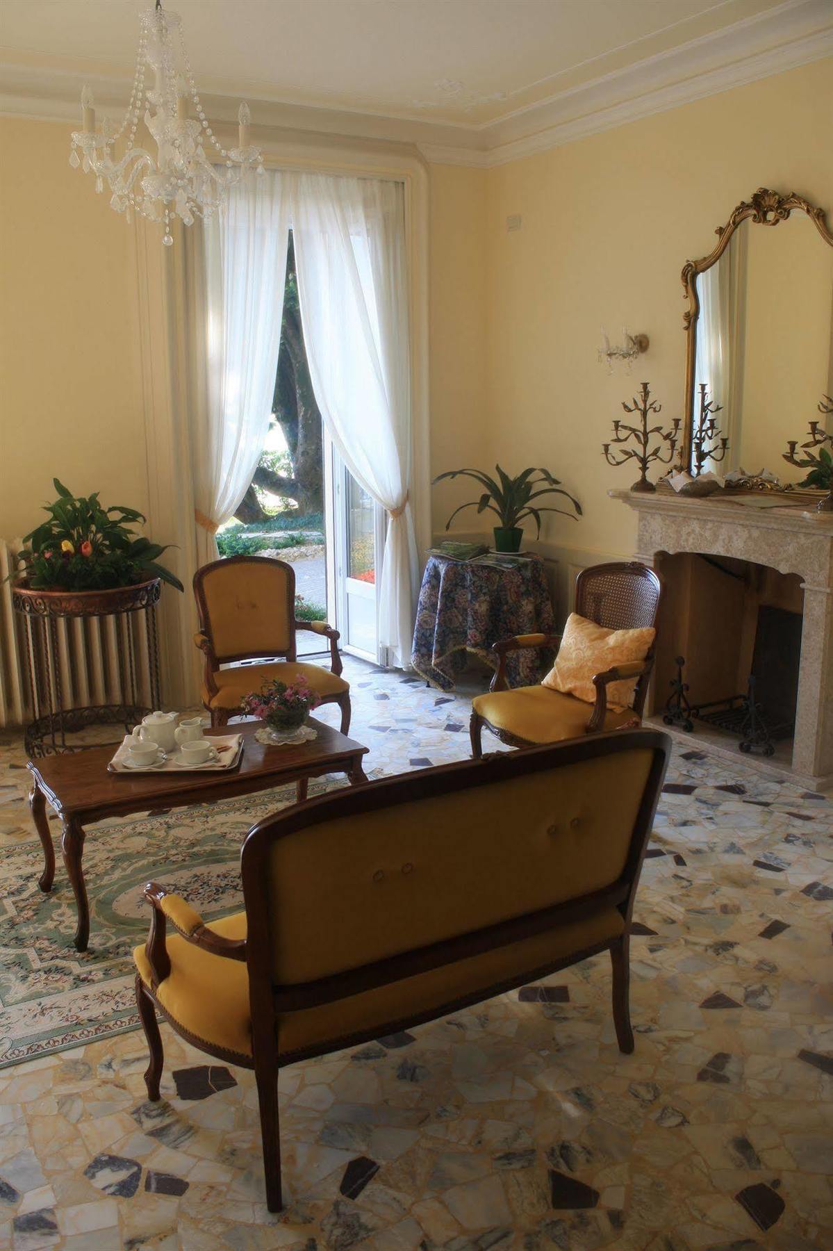 Villa La Mirabella Cadenabbia Bagian luar foto